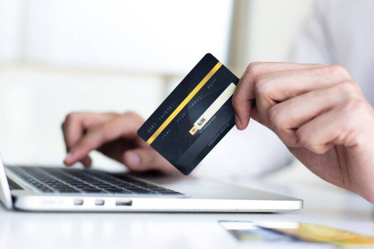 Black Friday: Manazava ny psikology hoe nahoana ny atidoha no mamaly ny fisondrotana ho toy ny filokana.