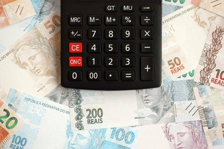 Con la inversión de gigantes minoristas, Topsort acelera la expansión global de los medios basados ​​en IA.